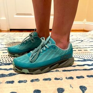 Hoka One One Torrent size 6